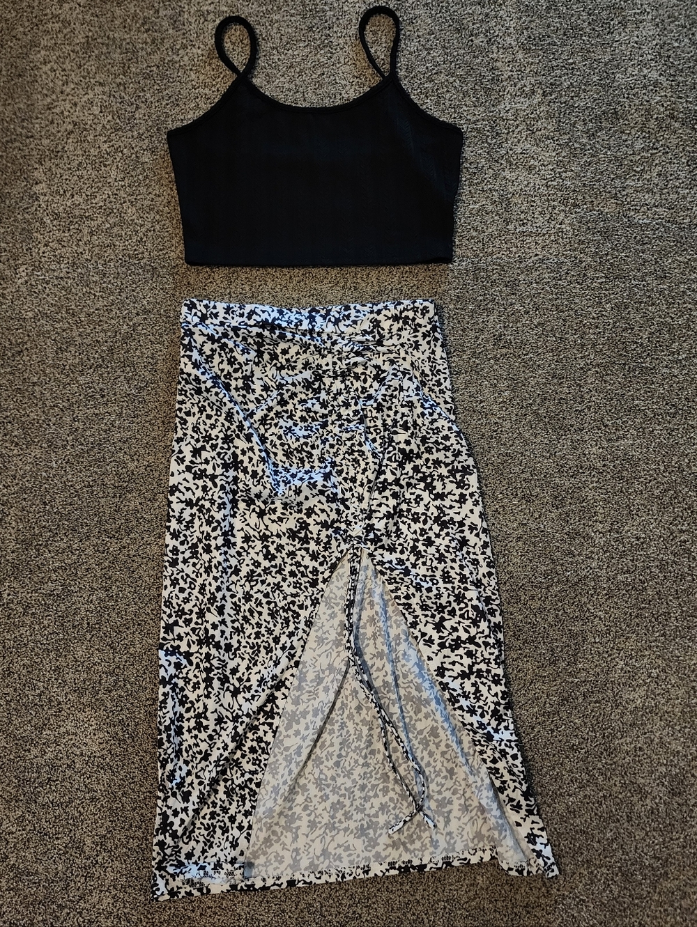 Black & White Floral Midi Skirt And Crop Top Size M